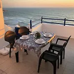Cliff House Next To Lejlighed *