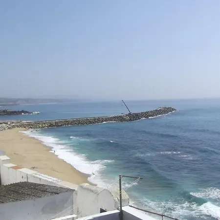 Cliff House Next To Ericeira