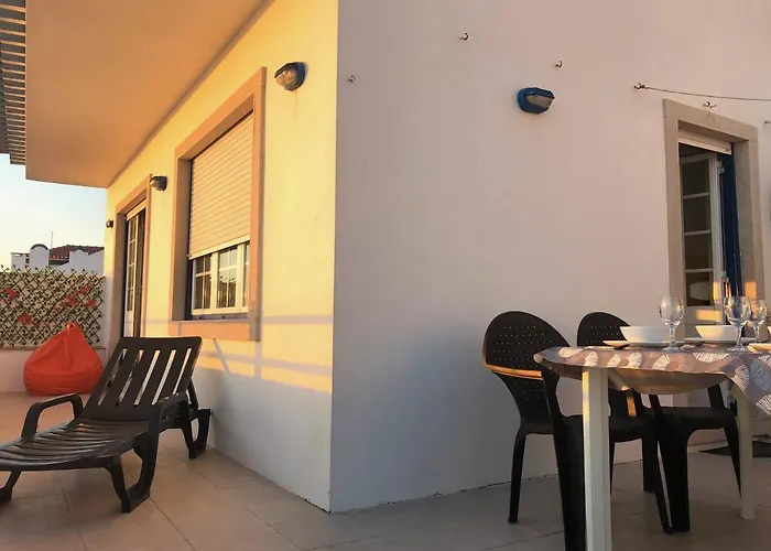 Cliff House Next To Διαμέρισμα Ericeira