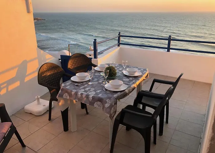 Cliff House Next To Διαμέρισμα *