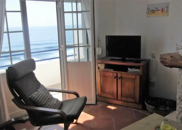 Cliff House Next To Ericeira